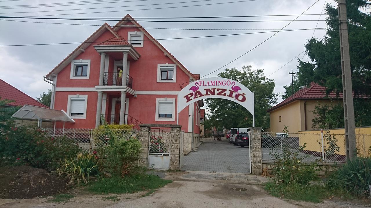 Bed and Breakfast Flamingo Panzio Székesfehérvár Exterior foto